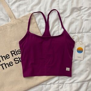 Vuori AllTheFeels Tank 2.0 in Magenta